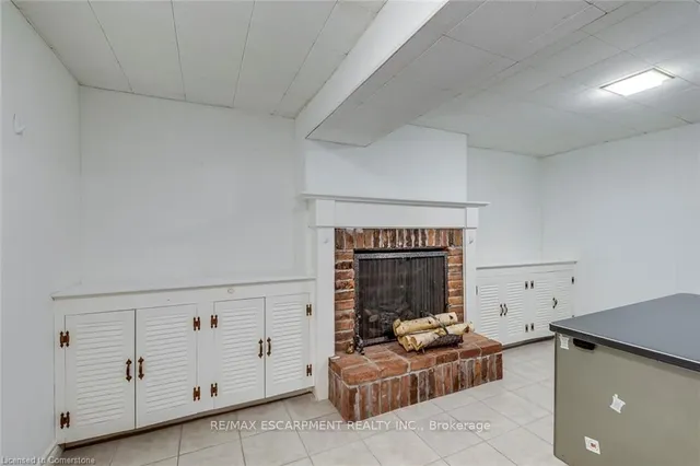 Additional image 38 of 2377 Barclay Rd