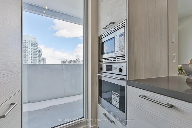 Additional image 8 of 2221 YONGE St Unit 2203