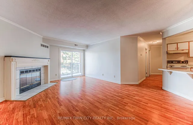 Additional image 9 of 3085 Kingsway Dr Unit 44