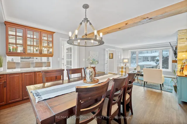 Additional image 9 of 344 Camelot Crt