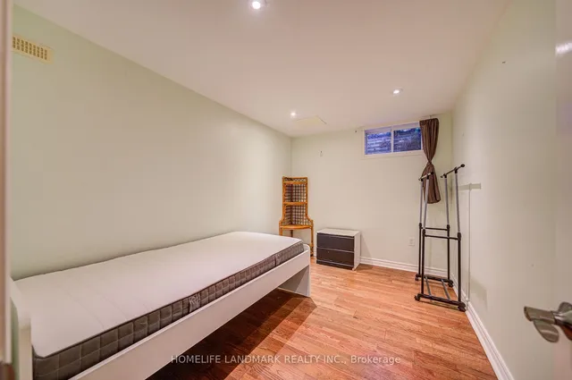 Additional image 34 of 27 Harfleur Rd