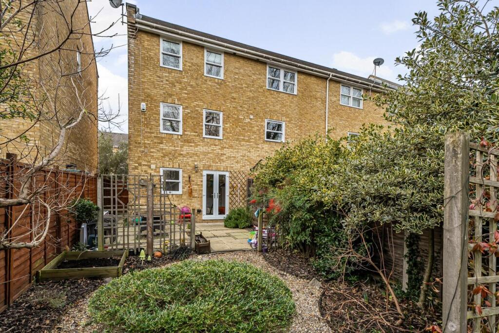 Additional image 14 of Vicarage Drive, Beckenham