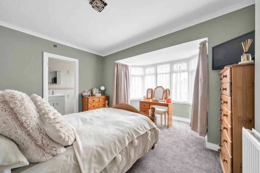 Additional image 8 of Lime Tree Walk, West Wickham