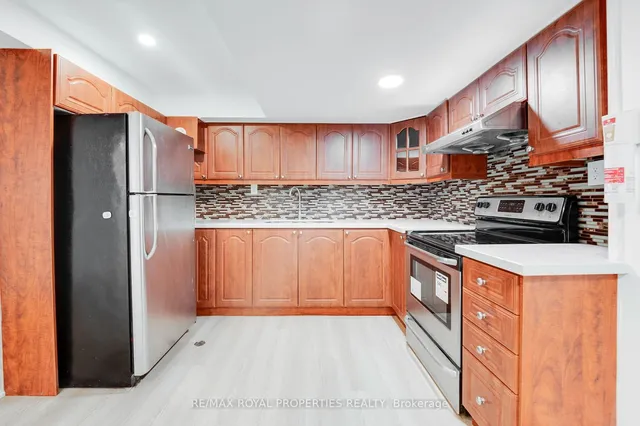 Additional image 15 of 3 Halfmoon Sq