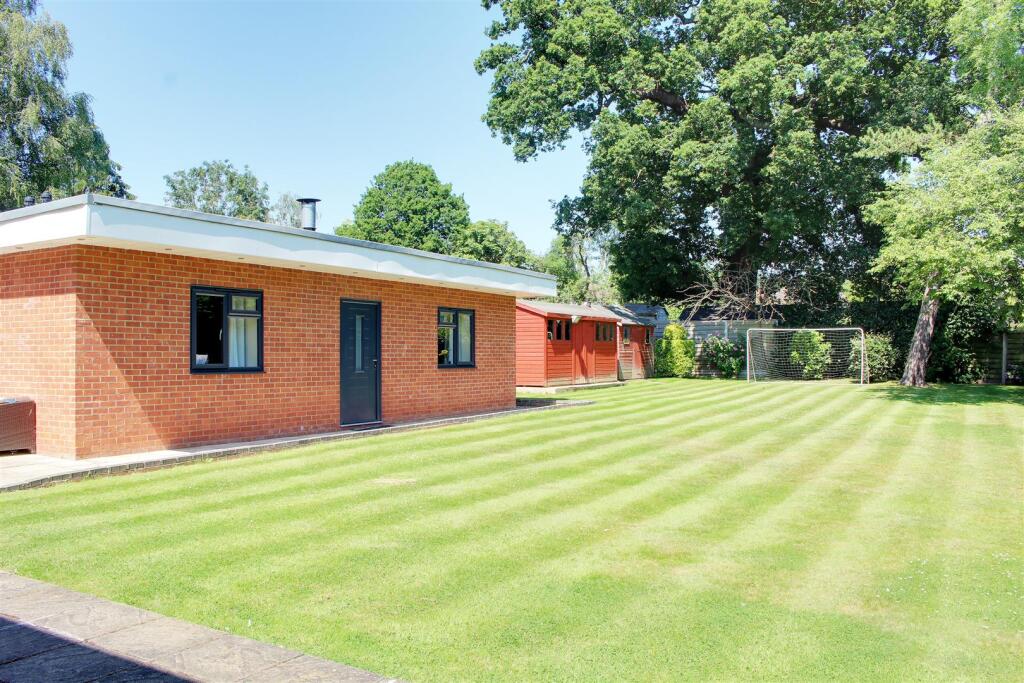Additional image 11 of Mymms Drive, Brookmans Park, Hatfield