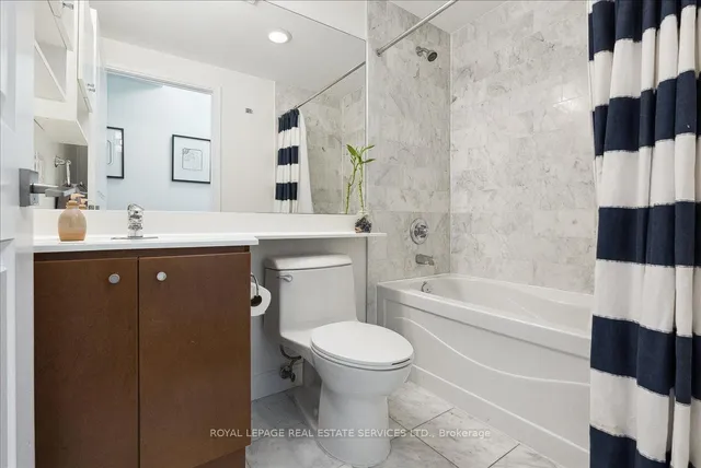 Additional image 24 of 38 The Esplanade Unit 807