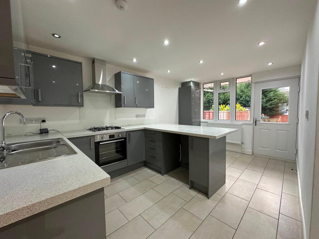 Additional image 4 of Smithmoor Crescent, West Bromwich, B71