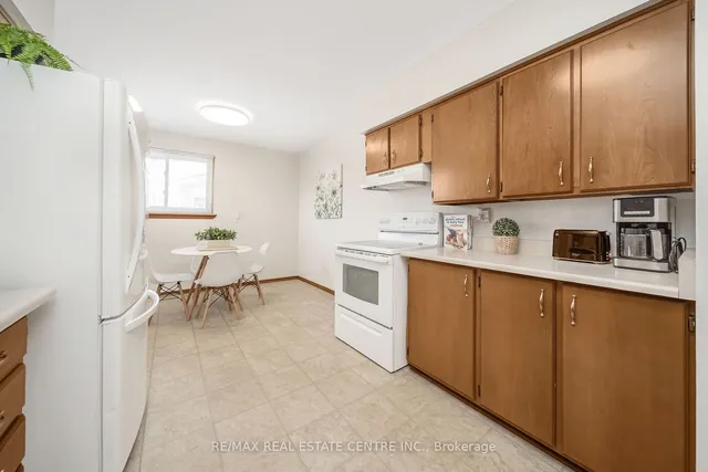 Additional image 17 of 32 Governor Grove Cres