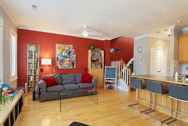 Additional image 19 of 1019B College St