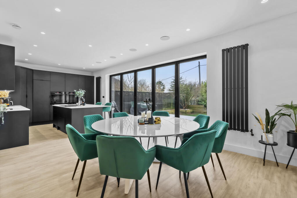 Additional image 25 of Swingate Cross, BN27