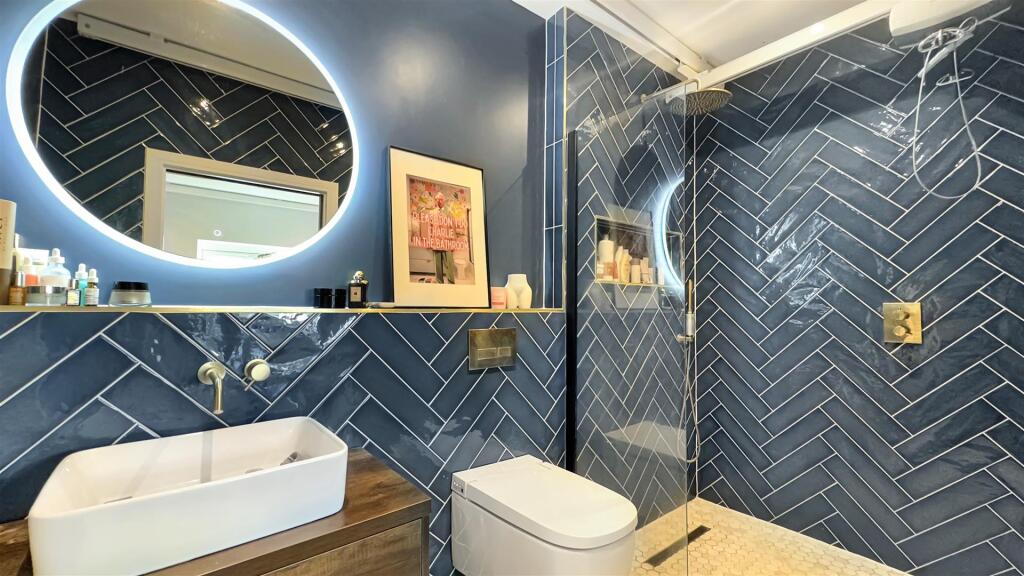 Additional image 10 of Sherwood Avenue, Whitecliff