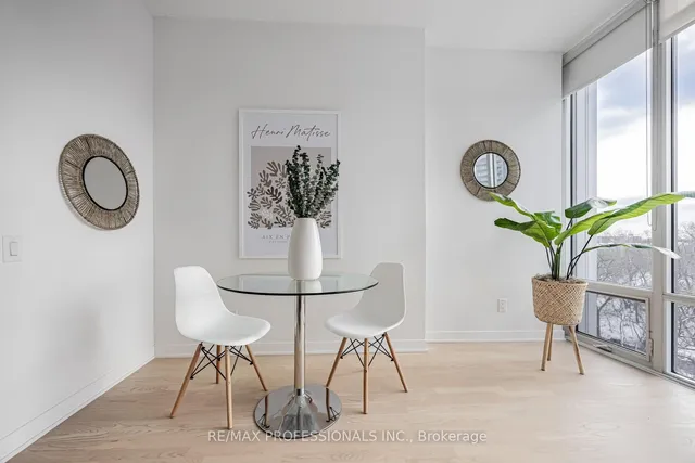 Additional image 10 of 88 Park Lawn Rd Unit 301