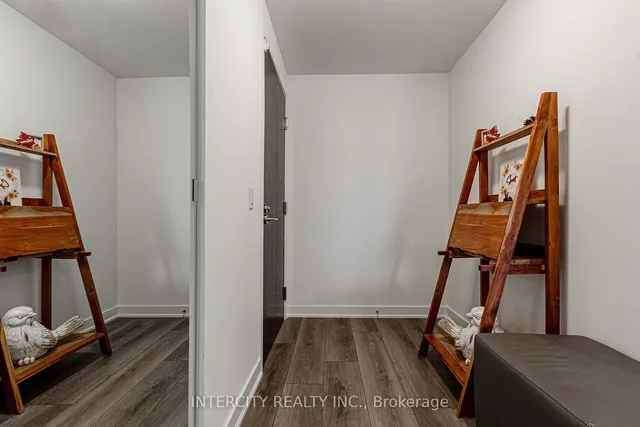 Additional image 2 of 2007 James St Unit 1307
