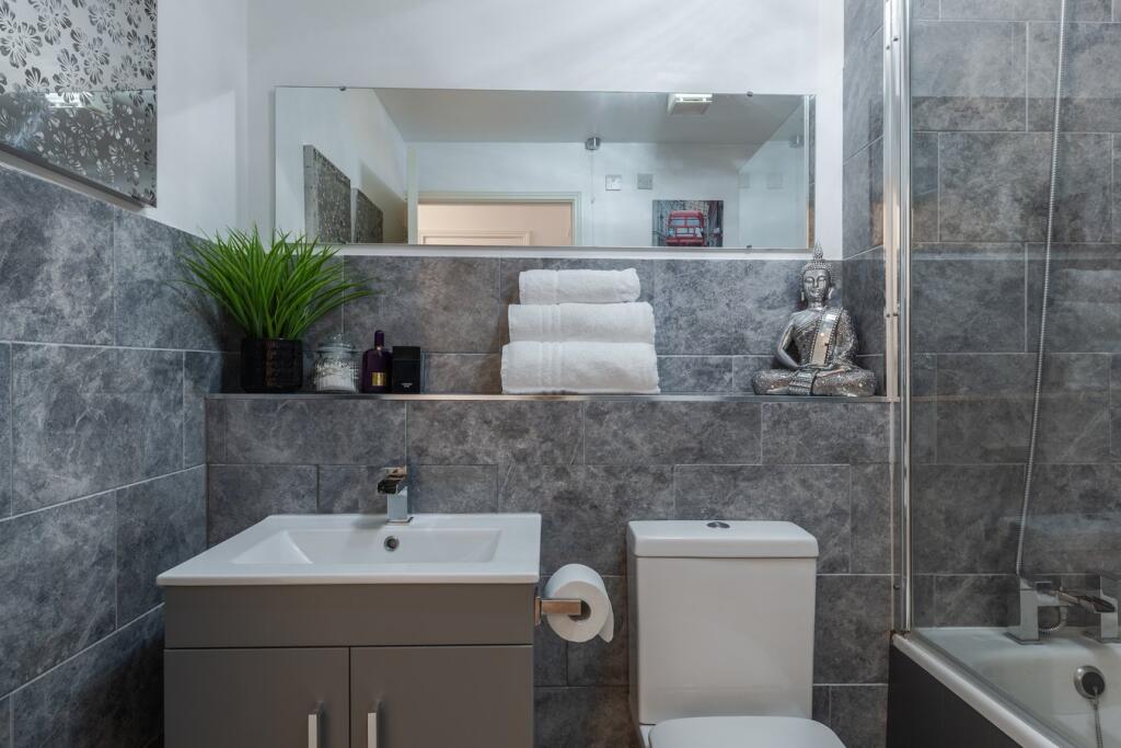 Additional image 10 of High Street, Henley-in-Arden, B95