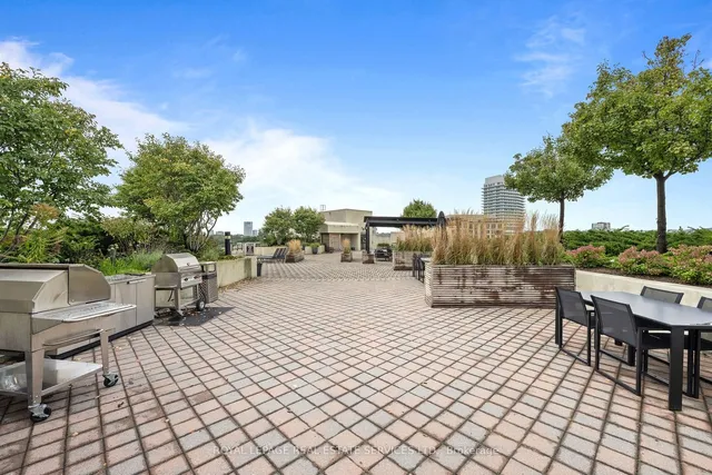 Additional image 35 of 25 Earlington Ave Unit #422