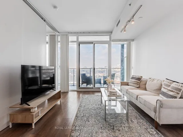Additional image 4 of 125 Peter St Unit 1604
