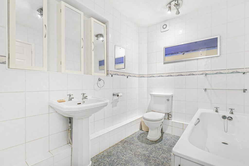 Additional image 12 of Mayflower Road, Park Street, St. Albans, AL2