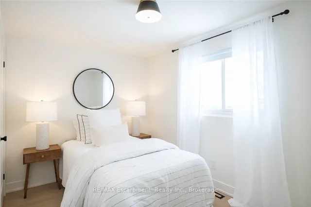 Additional image 29 of 3233 Lansdown Dr