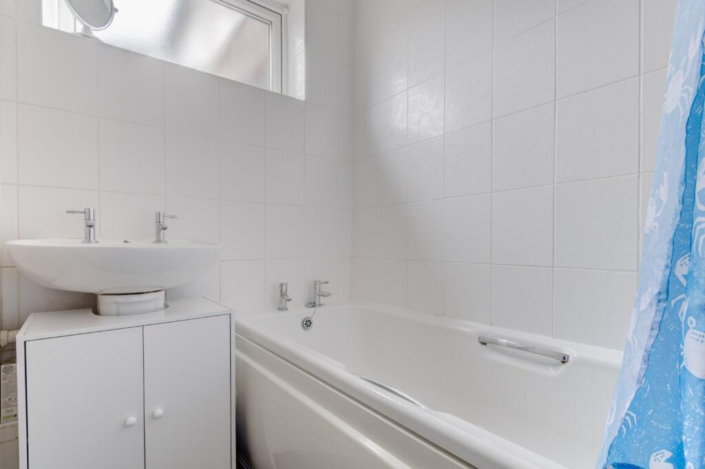 Additional image 4 of Lakefield Close, Birmingham, West Midlands, B28