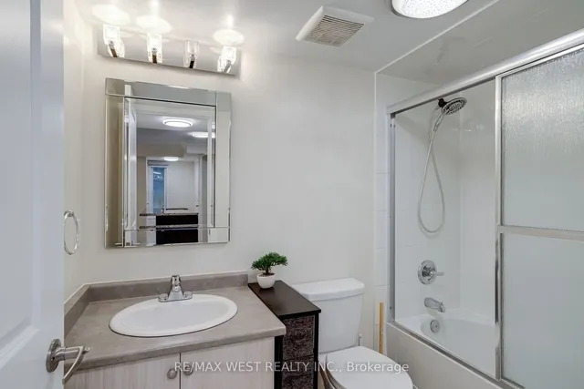 Additional image 31 of 2315 Sheppard Ave W Unit 43