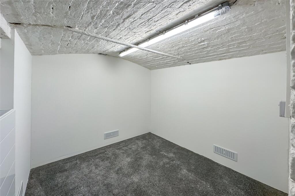 Additional image 5 of St. Stephens Hill, St. Albans, Hertfordshire, AL1