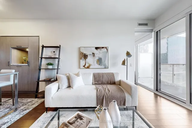 Additional image 9 of 15 Queens Quay Unit 1401