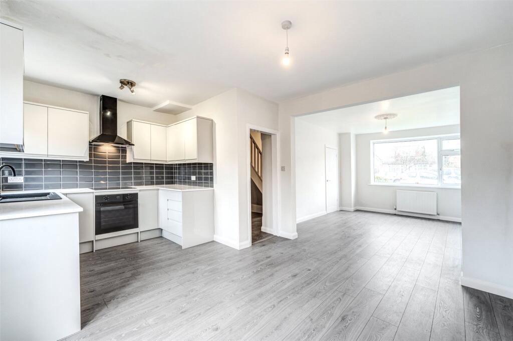 Additional image 3 of Grand Avenue, Lancing, West Sussex, BN15