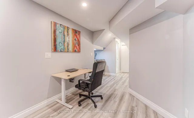 Additional image 29 of 955 Bianca Crt