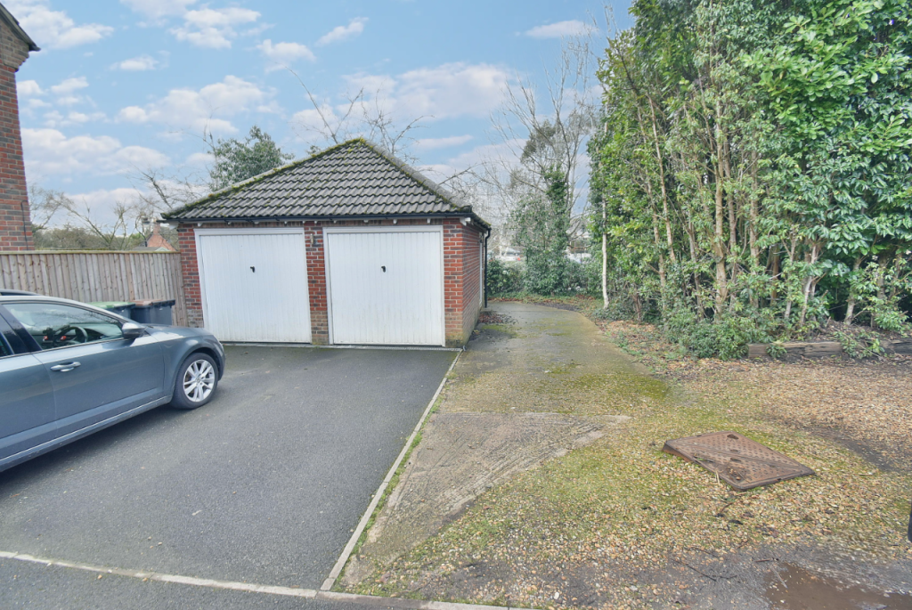 Additional image 14 of Rose Farm Close, Ferndown, BH22