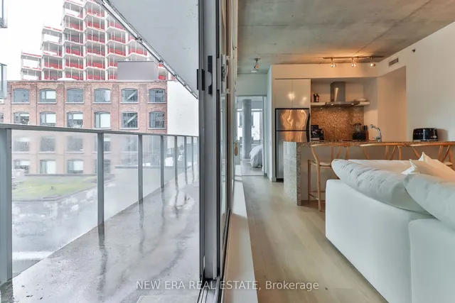 Additional image 11 of 75 Portland St Unit 423