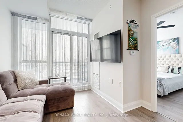 Additional image 21 of 17 Zorra St Unit 905
