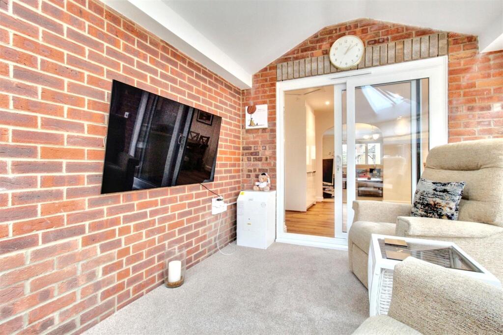 Additional image 15 of Glebeside Close, Worthing