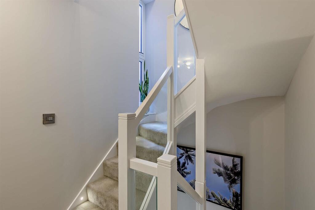 Additional image 11 of Alder House, Henley-In-Arden