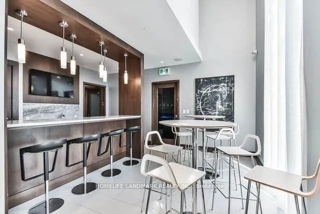 Additional image 25 of 255 Village Green Sq Unit 2804