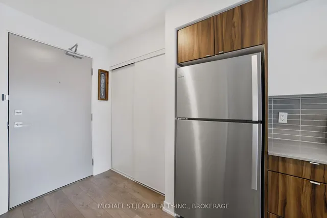 Additional image 21 of 1119 Cooke Blvd Unit B420