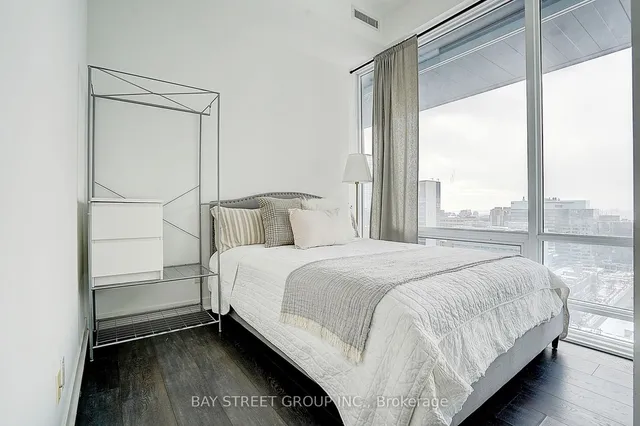 Additional image 29 of 15 Grenville St Unit 2903