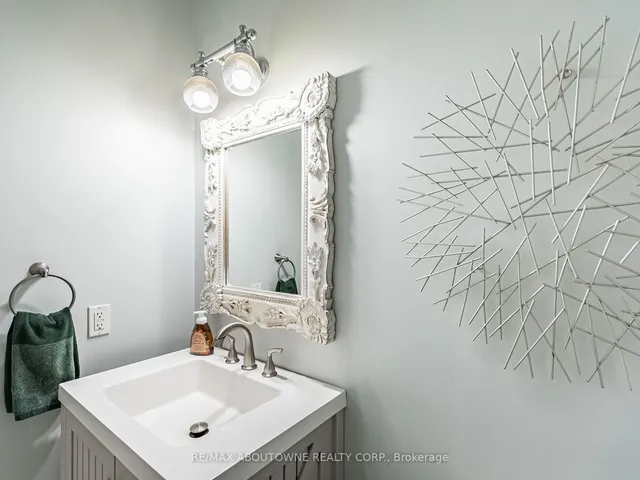 Additional image 23 of 1030 Donnelly St