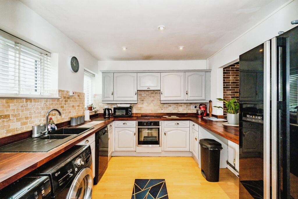 Additional image 5 of Blacksmiths Crescent, Sompting, LANCING