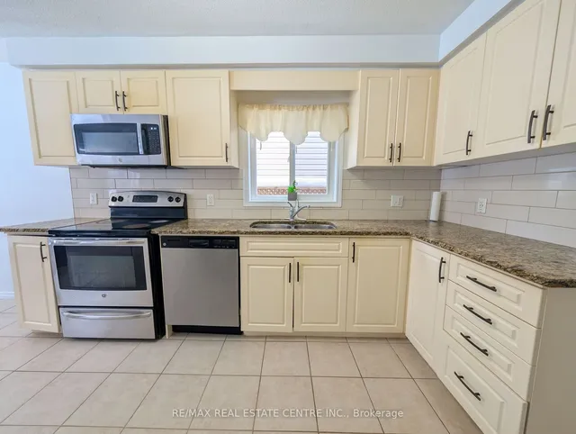 Additional image 11 of 434 Woodbine Ave