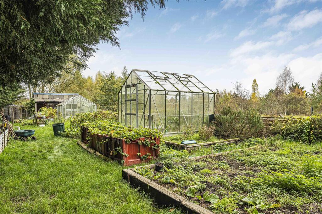 Additional image 49 of The Avenue, Madingley