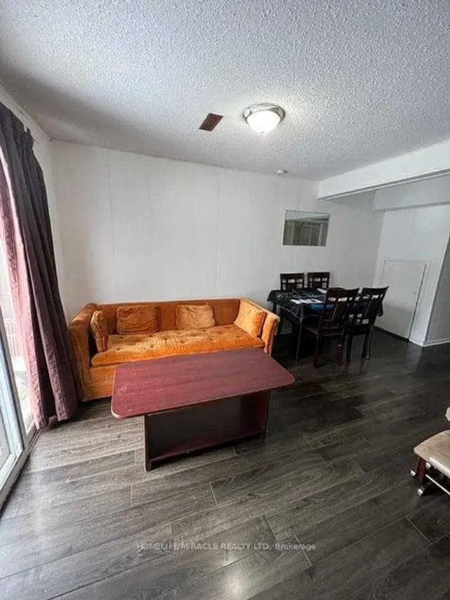 Additional image 32 of 96 Carleton Pl