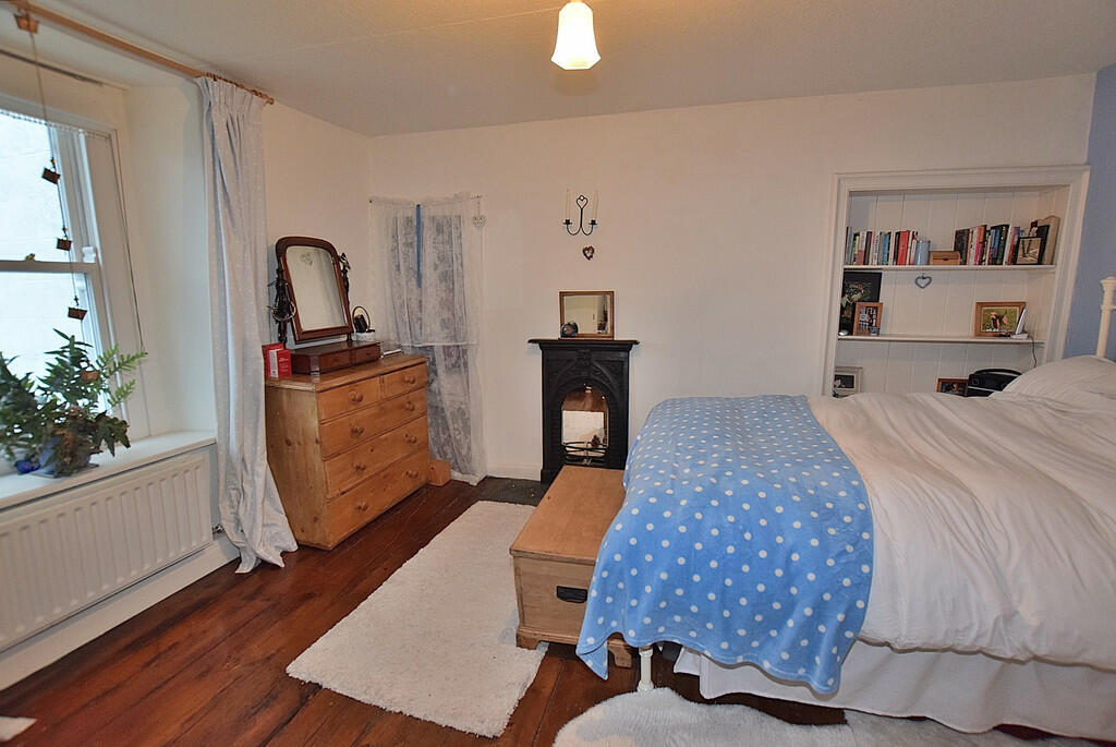 Additional image 14 of Reeth