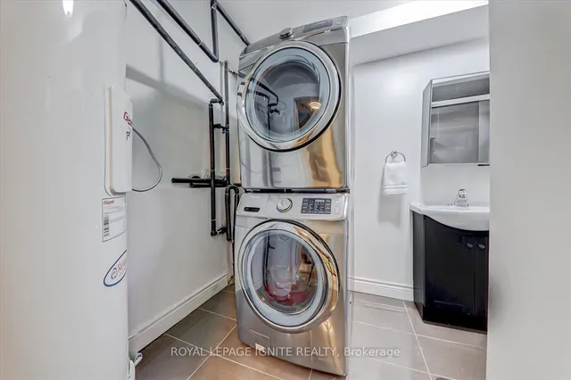 Additional image 24 of 120 Murison Blvd Unit 4