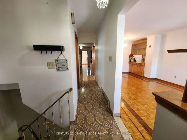 Additional image 29 of 1117 Glencairn Ave