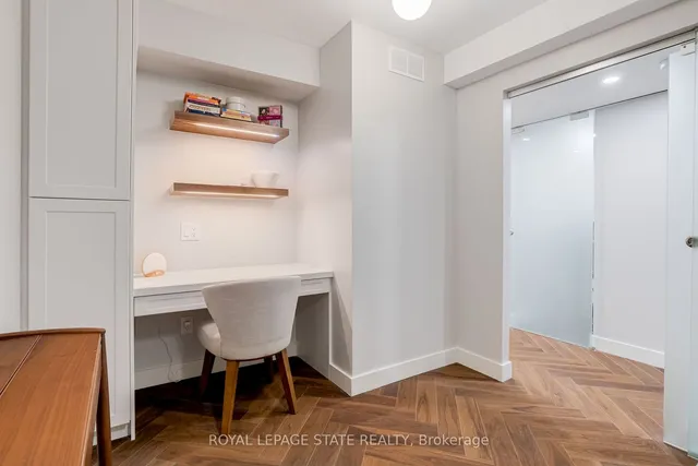 Additional image 31 of 71 Simcoe St Unit 2201