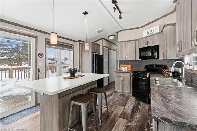 Additional image 8 of 4449 Milburough Line Unit 10 Oak St.