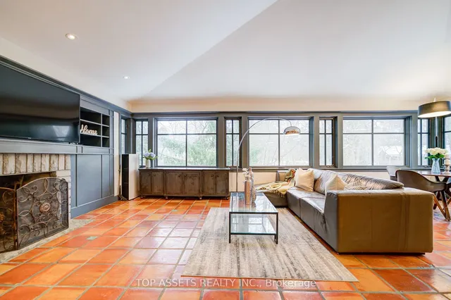 Additional image 11 of 223 Trelawn Ave