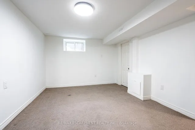 Additional image 31 of 3135 MICHAEL Cres