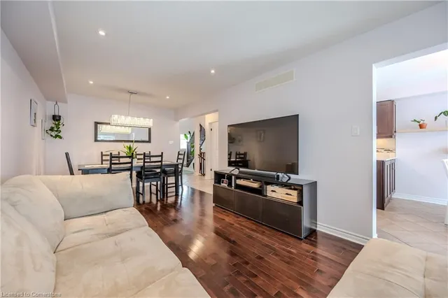 Additional image 14 of 561 Isaiah Cres