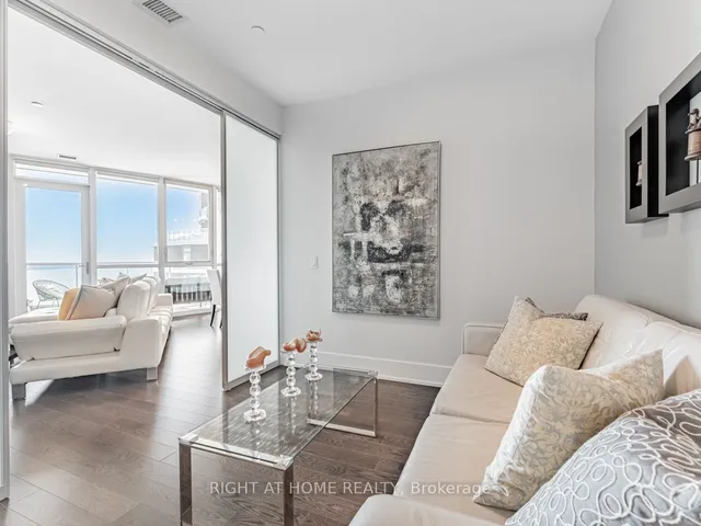 Additional image 35 of 1 Edgewater Dr Unit PH10